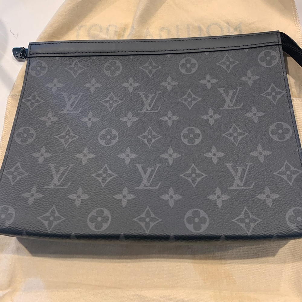Louis Vuitton Pouchette Voyage MM,Monogram Eclipse